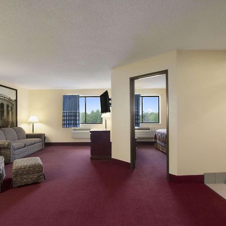 Super 8 By Wyndham Cuba Ξενοδοχείο Δωμάτιο φωτογραφία